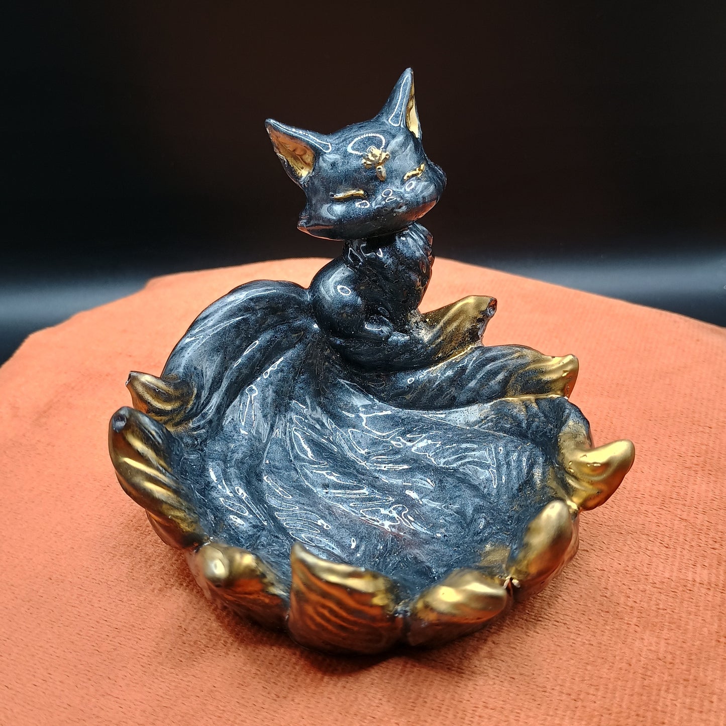 Shadow Kitsune Nine-Tailed Fox Figurines