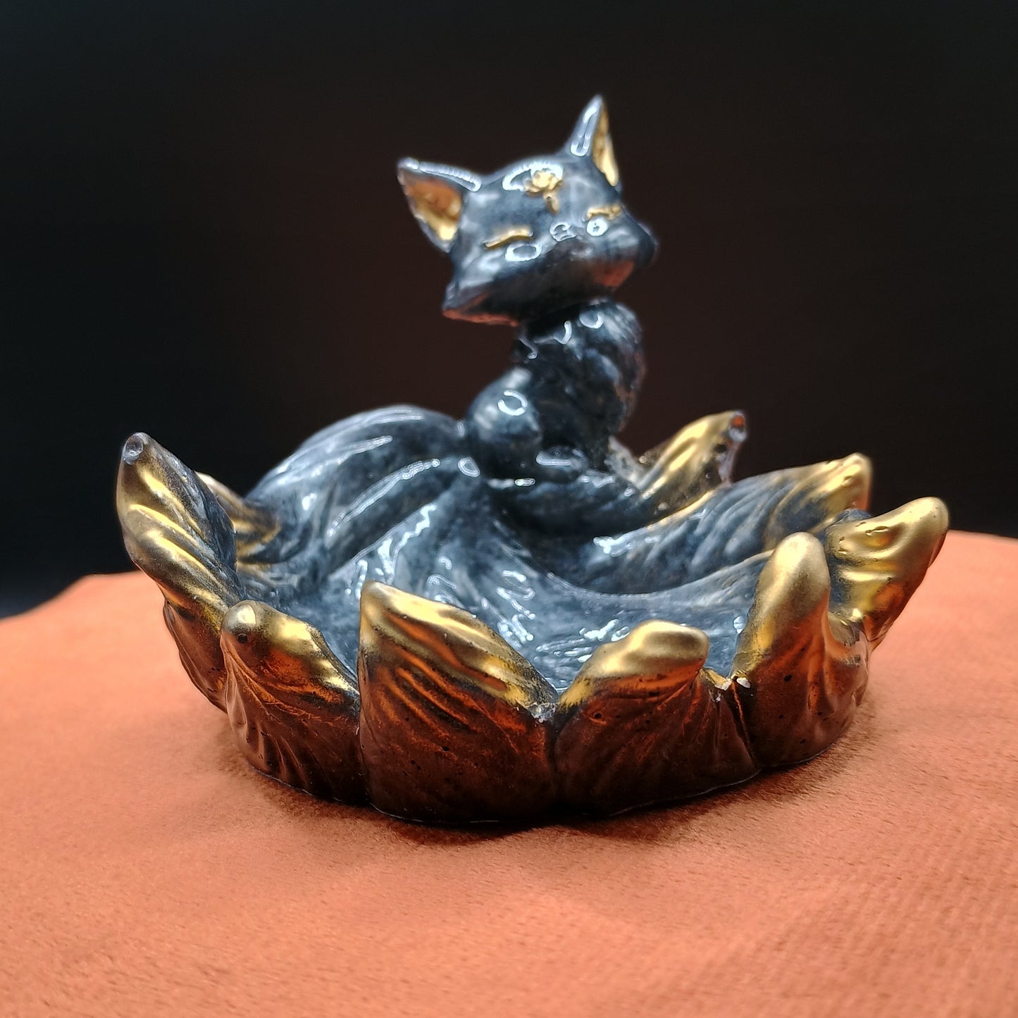 Shadow Kitsune Nine-Tailed Fox Figurines