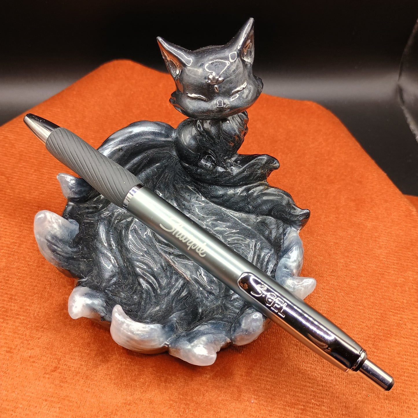 Shadow Kitsune Nine-Tailed Fox Figurines